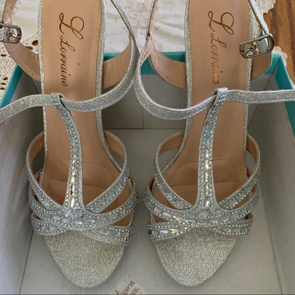 $10 Bundled with any item in my closet ❤️ Send Offer As Bundle - Picture 2 of 4